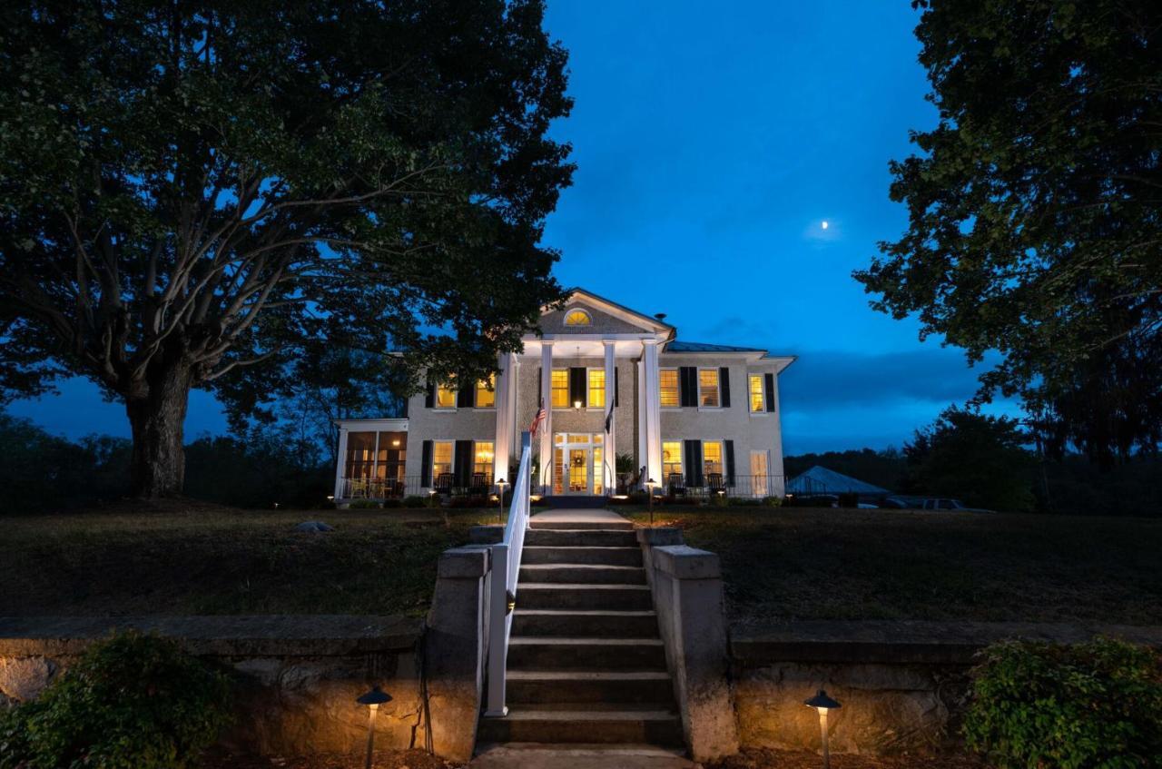 Steeles Tavern Manor Exterior photo